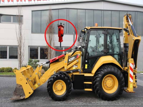 Аренда экскаватора Caterpillar 428F2 с гидромолотом